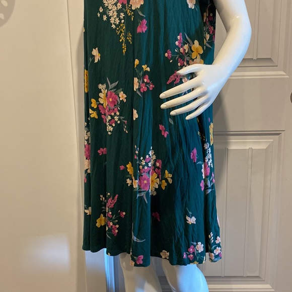 Green Floral Old Navy Dress - Picture 3 of 3